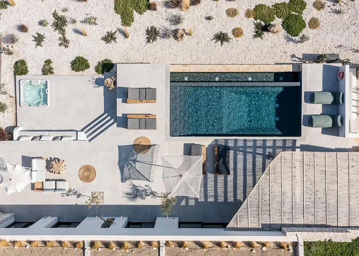 Luxury With Private Infinity Pool And Stunning Sea View Villa