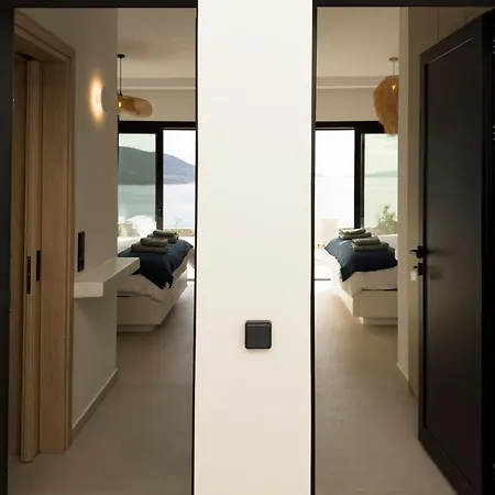 Luxury With Private Infinity Pool And Stunning Sea View *